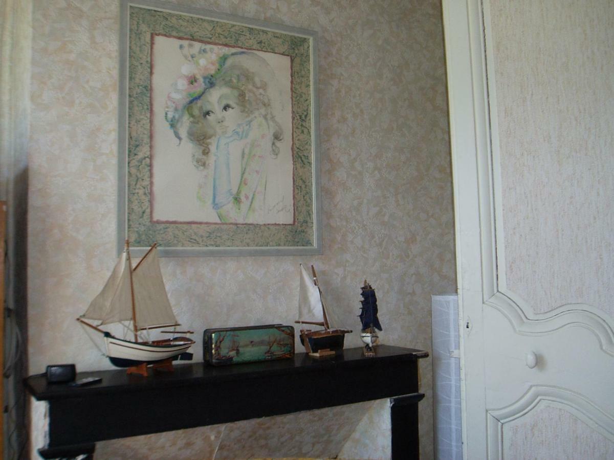L'Ancien Patronage Guest House Caumont-sur-Garonne Exterior photo